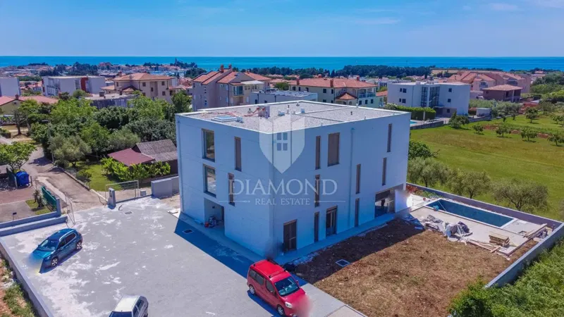 Novigrad, new building, modern apartment with swimming pool! – 3