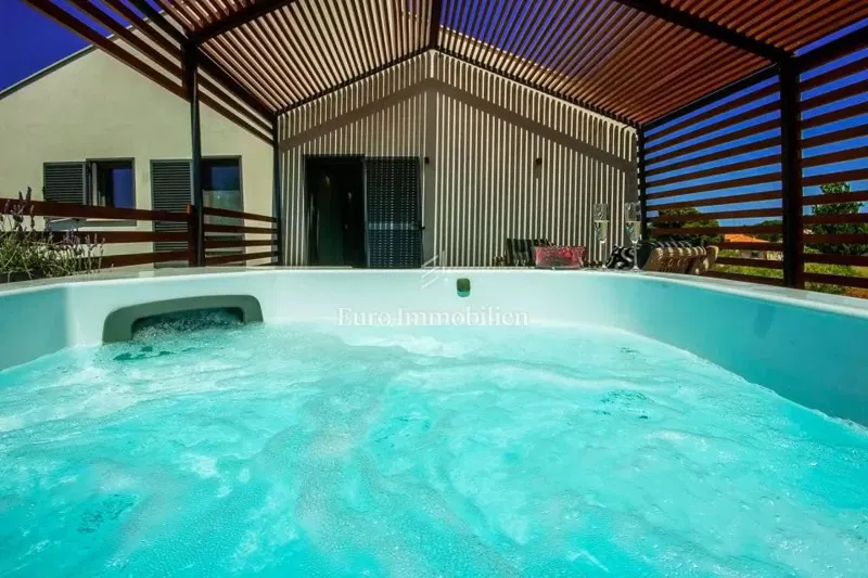 Beautiful modern villa with pool, Istria – 3