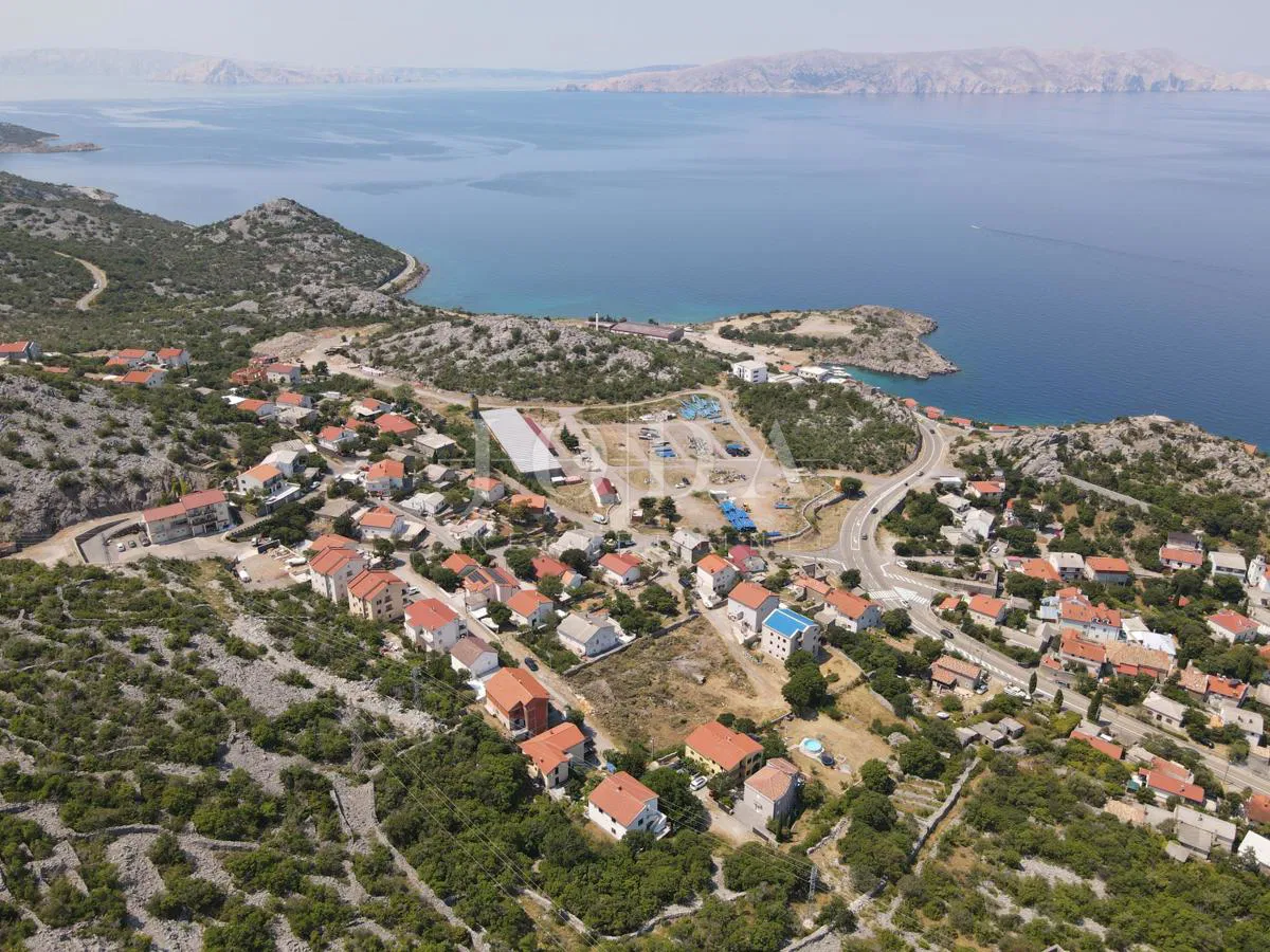 Terreno con concessione edilizia a 250m dal mare