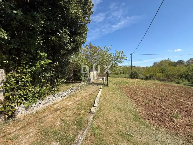 ISTRIA,GRAČIŠĆE - House with building land – 2