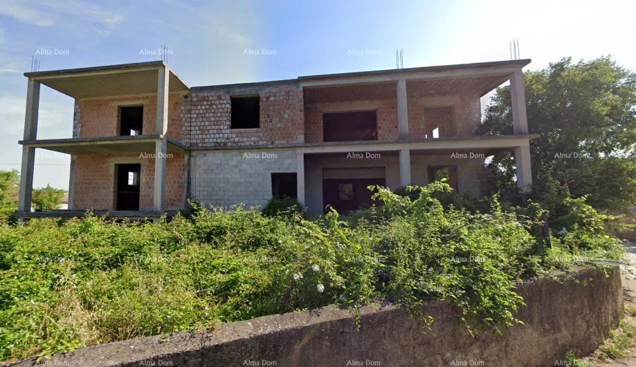 Prodaja nedokončanega poslovnega objekta – Krnica, 744 m²