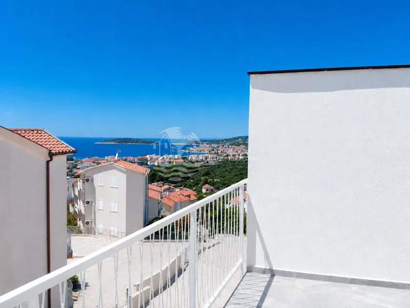 Mornings with a sea view – Attractive apartment in Rogoznica – 3