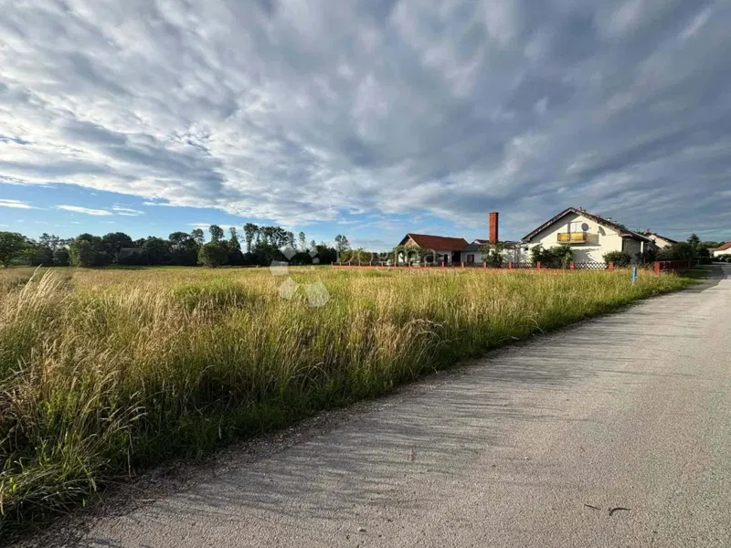 Building land Donje Mekušje, Karlovac - Okolica, 7.791m2 – 2