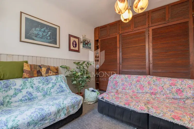 Rovinj, an authentic apartment in the very city center – 3