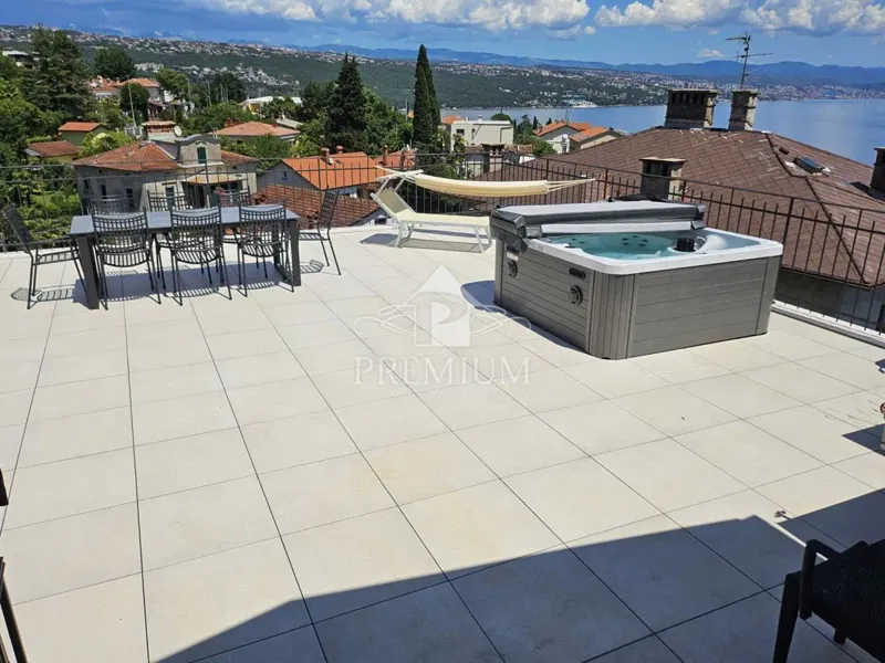 NEWLY RENOVATED APARTMENT WITH GARAGE, LARGE TERRACE, VIEW – 3