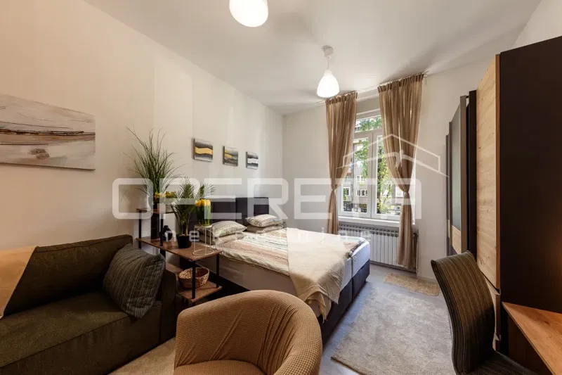 APARTMENT IN THE WIDER CITY CENTER WITH PARKING! – 2