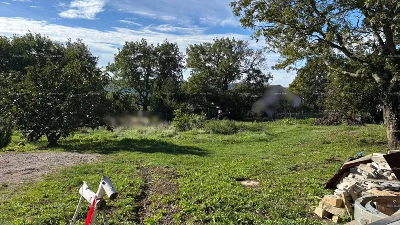 Buzet. Building land, 980 m2. Residential area of the town. – 2