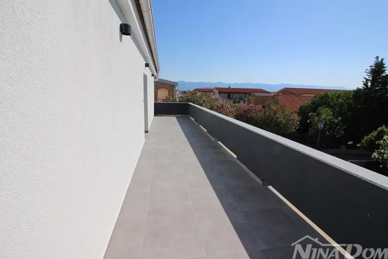 Seaside Retreat on Vir – Just 80m from the Beach! – 3