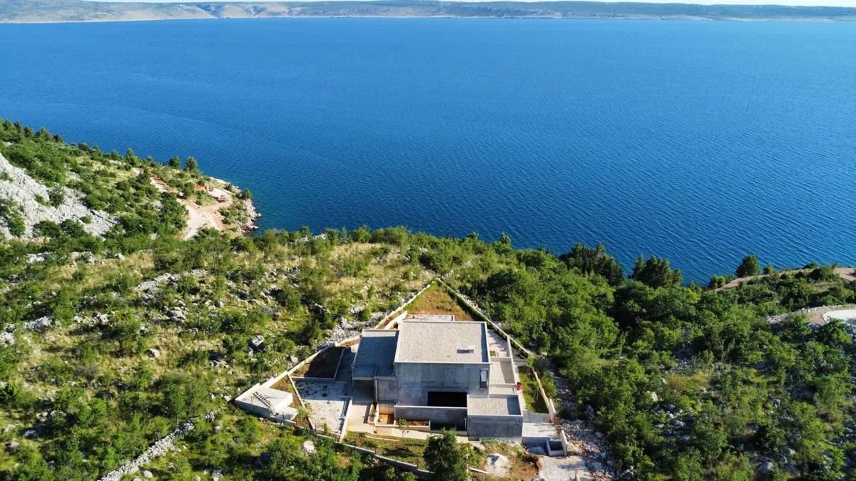 ZADAR, STARIGRAD - Villa al grezzo vicino al mare