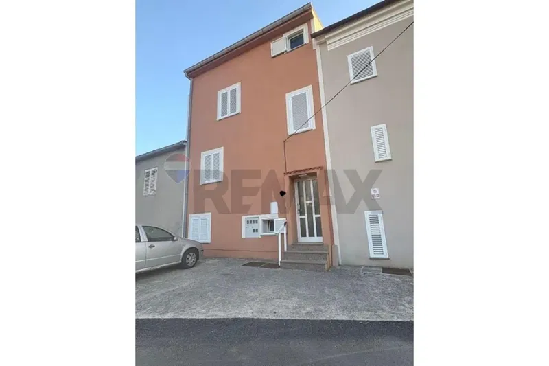Hiša Novalja, 271m2