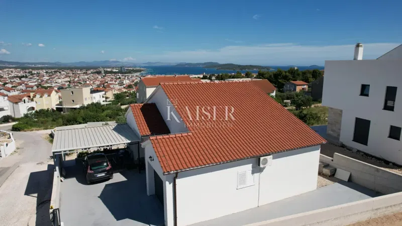 Vodice, Šibenik - Casa indipendente moderna con garage e ampio giardino – 3