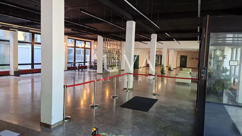 Zagreb, Folnegovićevo naselje, office space 650m2, rent – 2