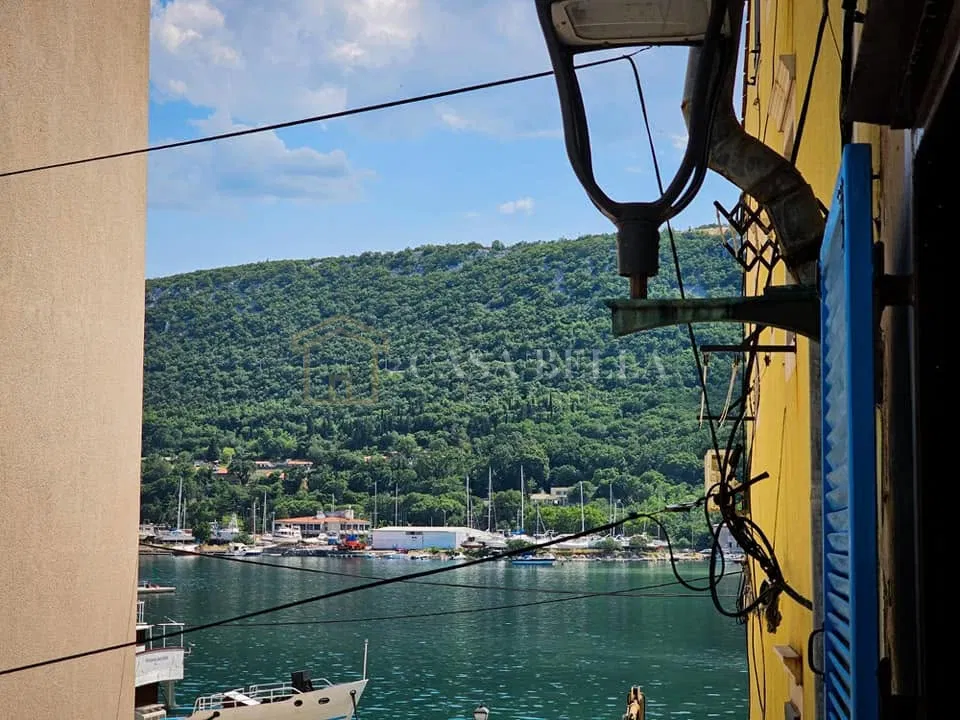 Bakar | Primorska kuća, 160m2, 20m od mora