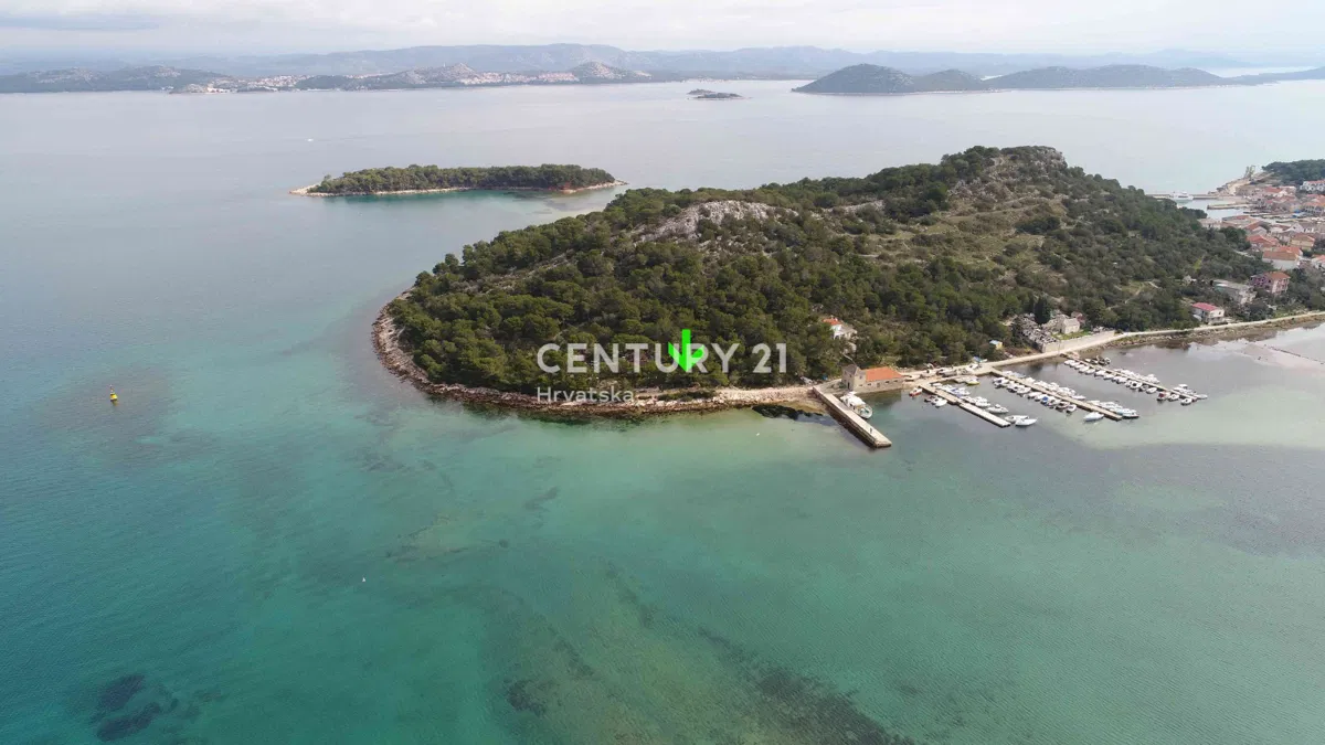 Otok Vrgada- Pakoštane -atraktivna građevinska parcela PRVI RED DO MORA SA VEZOM ZA BROD