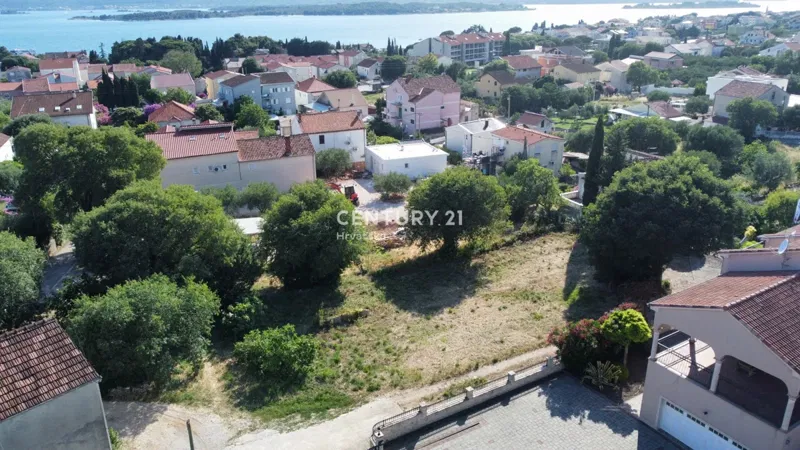 Sveti Filip i Jakov, građevinski teren  639 m2