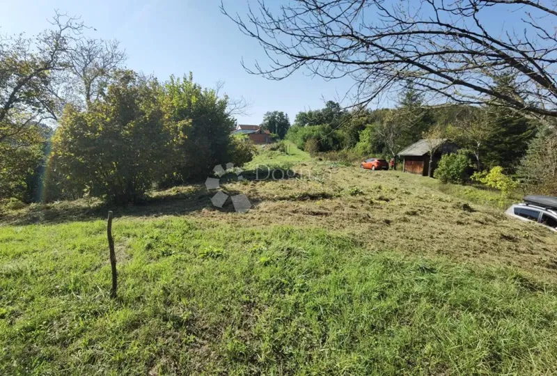 Építési telek Kupljenovo, Zaprešić - Okolica, 678m2