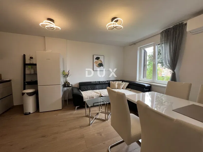 OPATIJA, CENTER - newly renovated apartment with parking and terrace, 100 m from the sea – 2