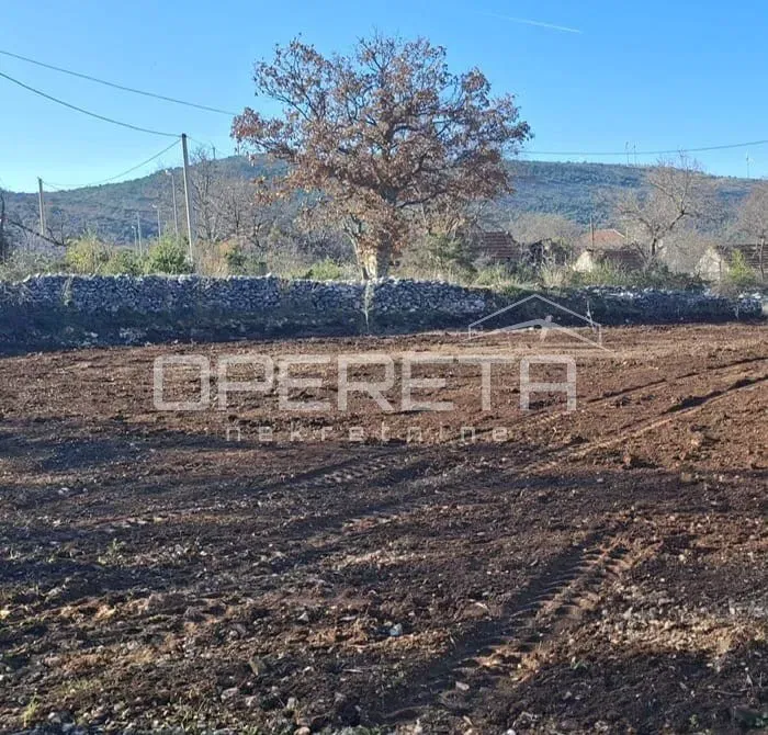 Building land 450m2, Vrpolje near Šibenik – 2