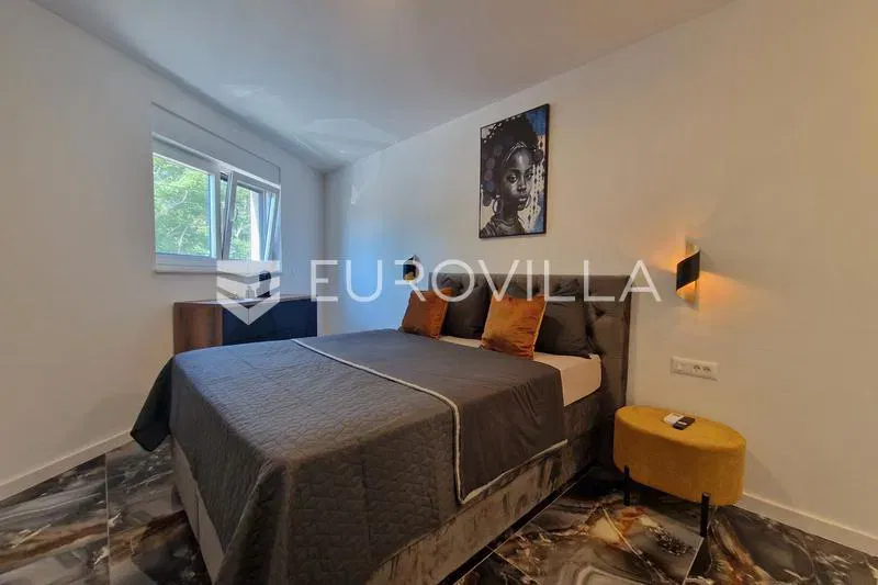 Vir, Modern apartment with two bedrooms, terrace, garden and 2 parking spaces – 2