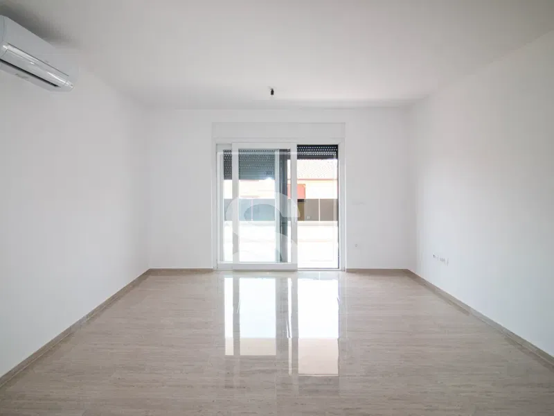 Apartment Novigrad, 3 bedrooms, pool, sea view, new building – 3