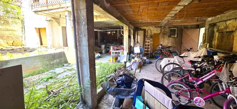 Rovinj, prime city center location, 90 m² storage space with great potential – 3