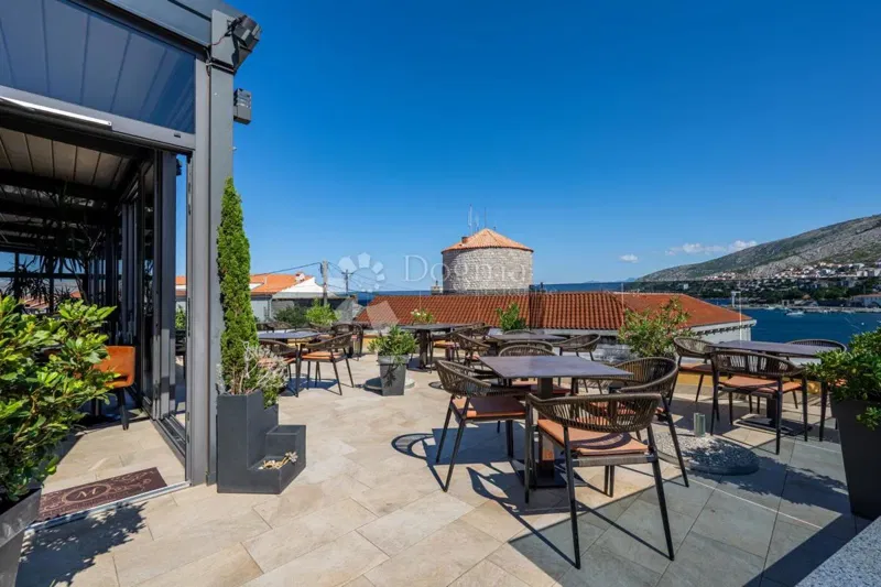 Locale commerciale Alan, Senj, 963,33m2 – 2