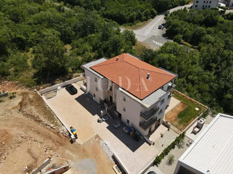 Appartamento a Novogradnja con giardino, Isola di Krk – 2