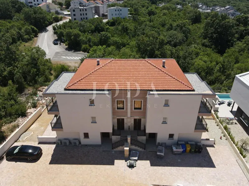 Appartamento a Novogradnja con giardino, Isola di Krk – 3