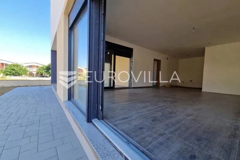 Vir, Luxury Apartment 153 m² with an Impressive 250 m² Private Garden - Only 180 m from beach – 3