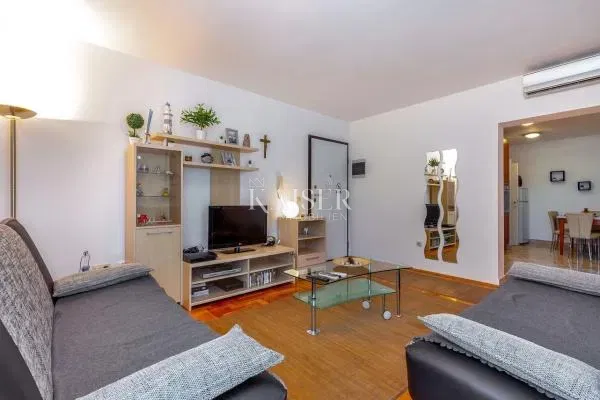 Novi Vinodolski - 1 bedroom + living room apartment with large terrace and parking – 2