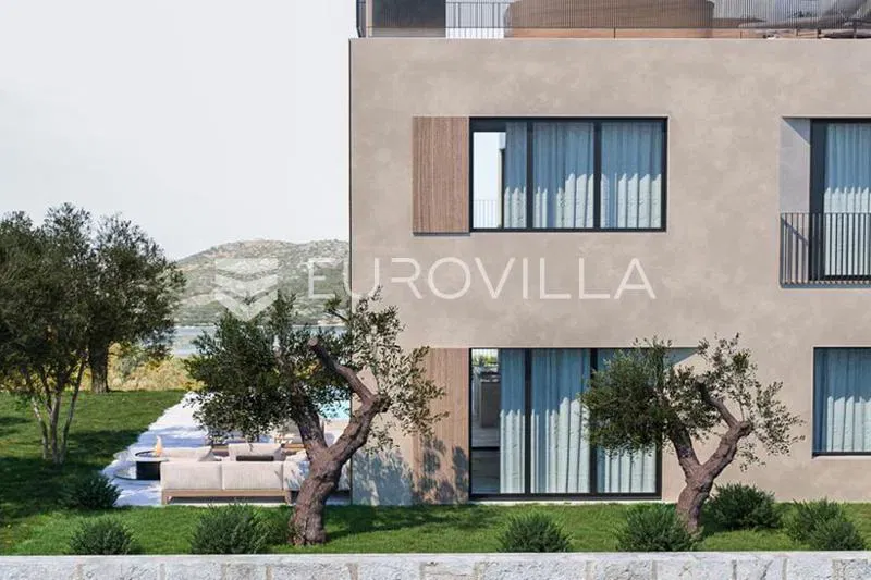 Marina, three-bedroom apartment on the ground floor in a luxurious new building by the sea – 3