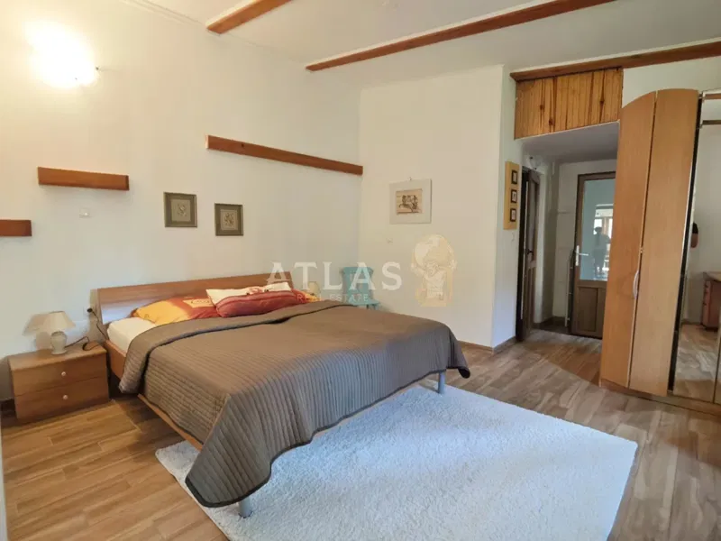 KASTAV - single-family house for long-term rent