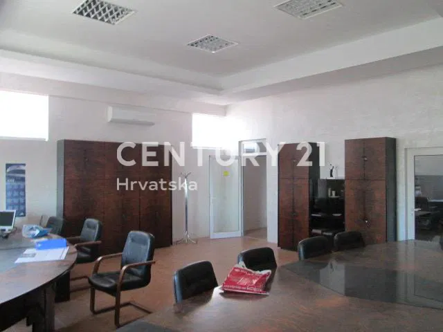 Poslovni prostor, Najam, Zadar, Gaženica, 120m2, Ured (iznajmljivanje)
