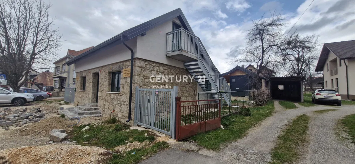 Gospić - casa in stato di grezzo nel centro città