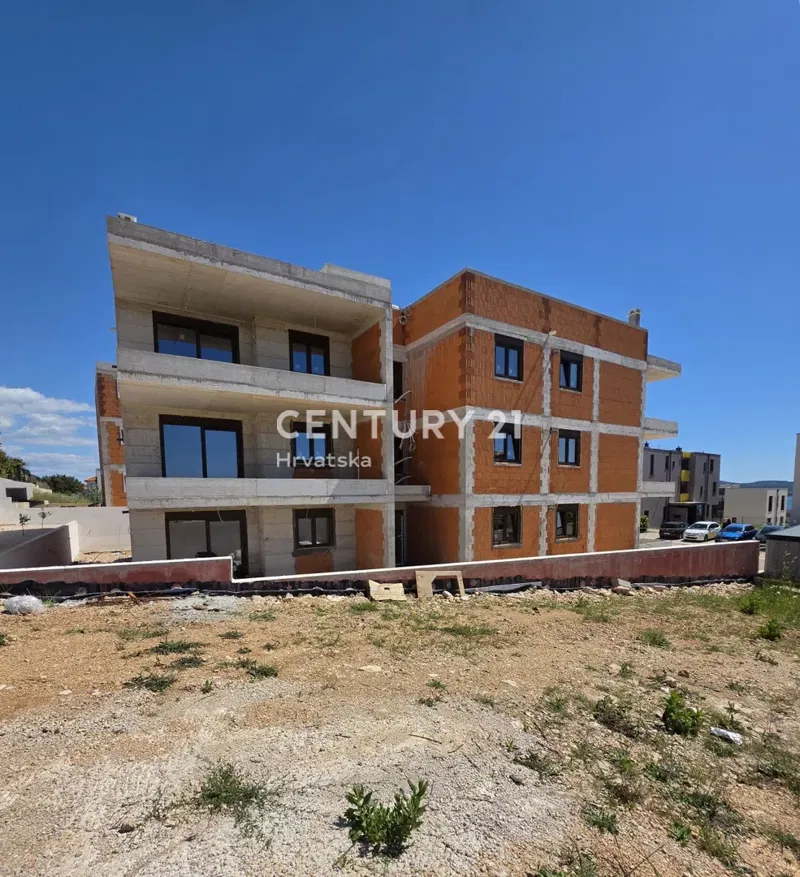 Sveti Filip i Jakov, dvosobni apartman s terasom, novogradnja