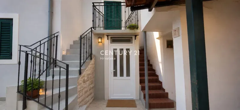 Piccola casa a schiera, centro Biograd na Moru