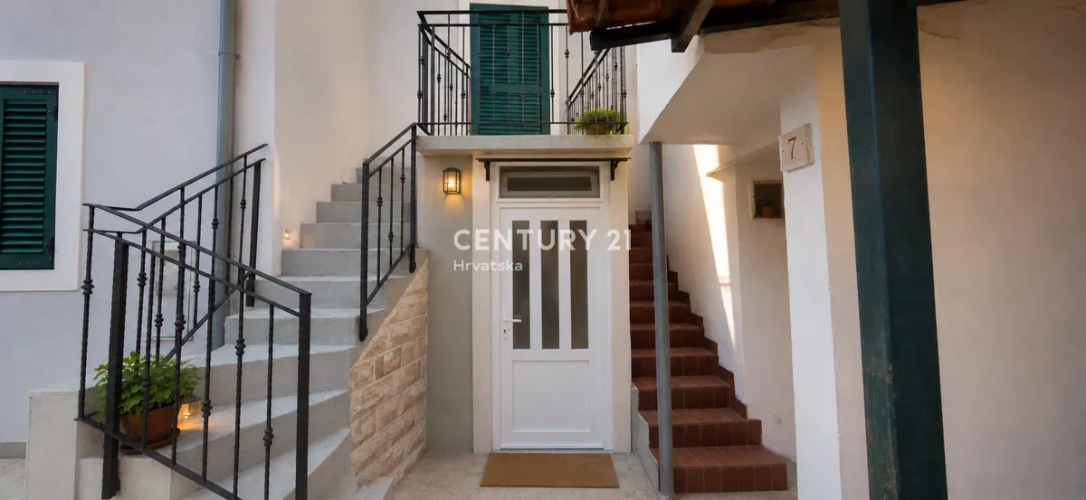 Piccola casa a schiera, centro Biograd na Moru