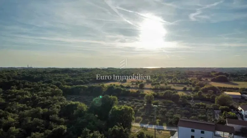 Land with villa project near Vodnjan – 3