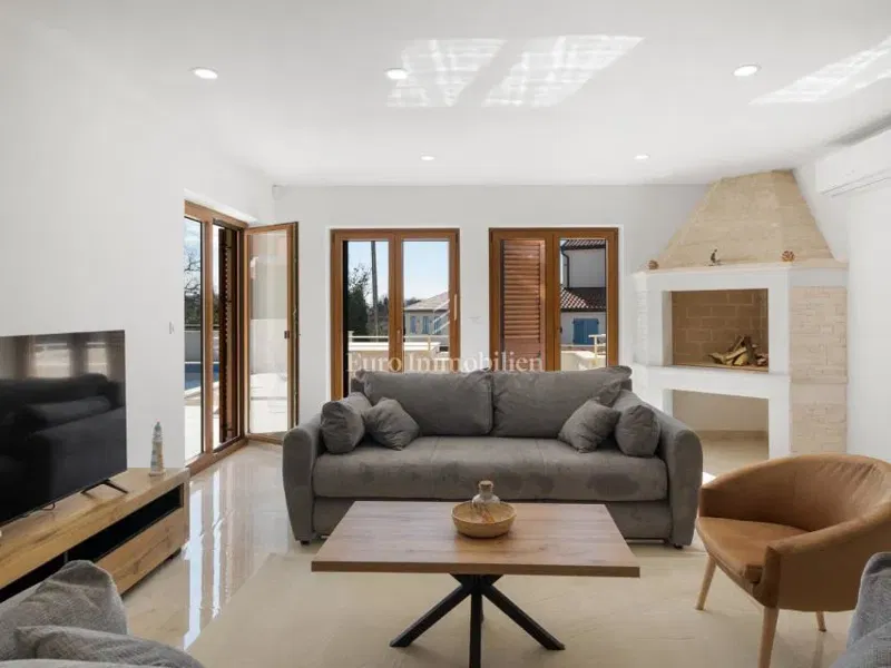 Una Casa con Piscina in Istria – 3