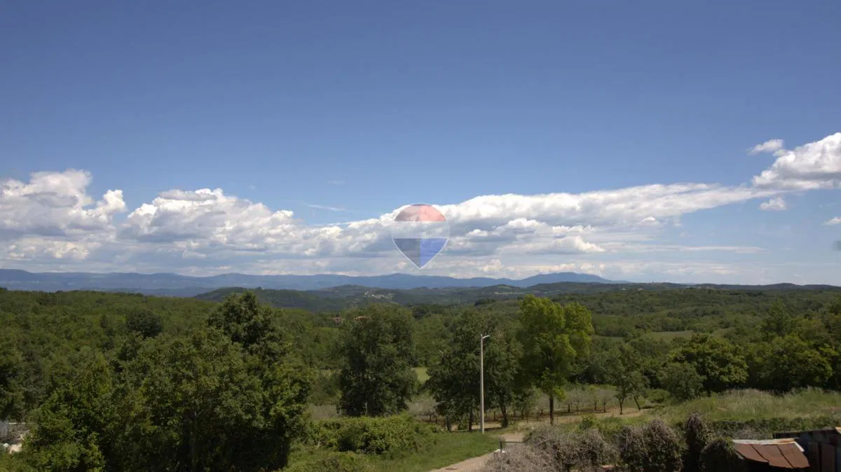 Istra, Vižinada, renovirana kamena kuća s bazenom