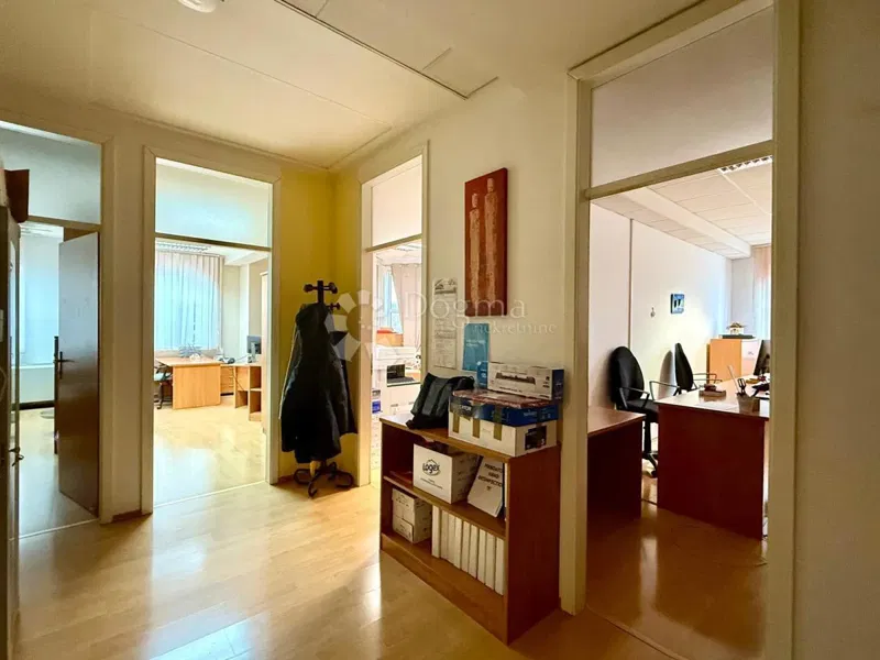 Kereskedelmi Poreč, 92,82m2
