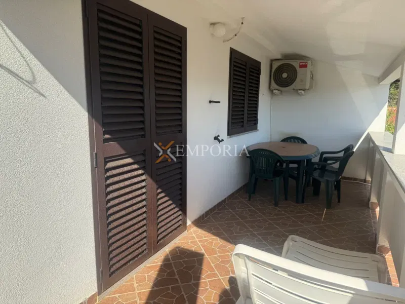 Vir – casa con due appartamenti, a 150 m dal mare – 2