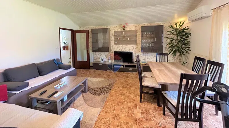 House Buje, 240m2 – 2