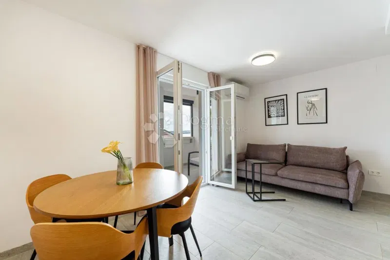 Flat Maslenica, Jasenice, 55m2 – 2