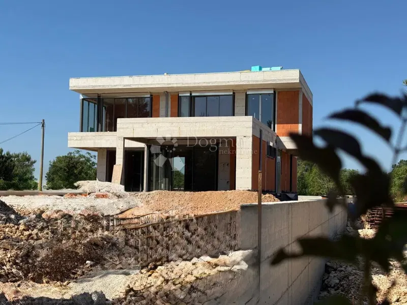 LUXURY VILLA IN RAKLJE - AN ARCHITECTURAL PEARL OF UNIQUE QUALITY – 2