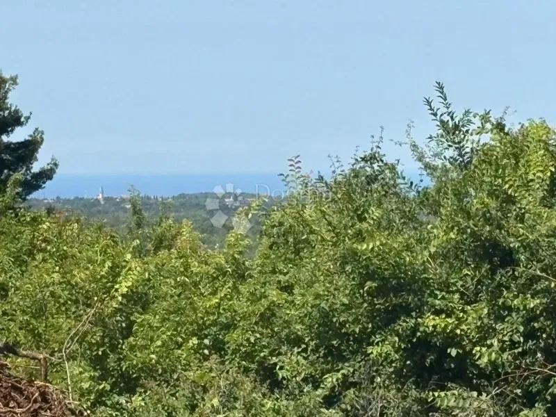 Građevinsko zemljište s očaravajućim pogledom na more!!! Višnjan!
