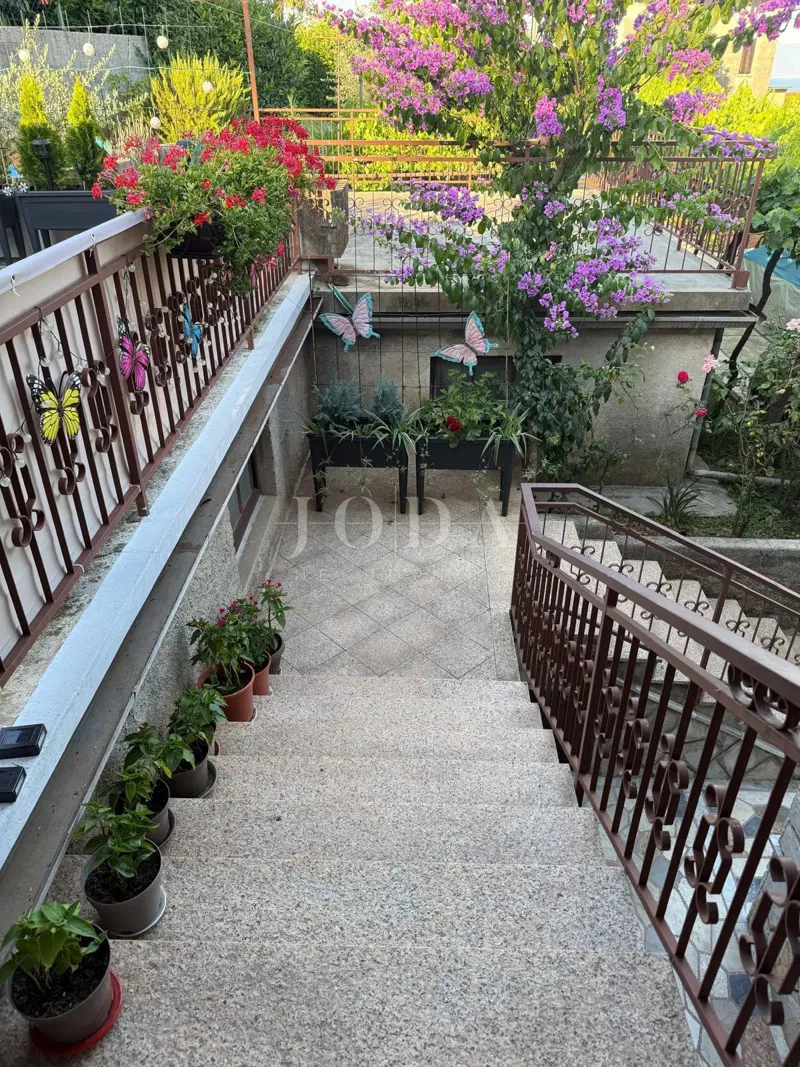 Apartment on the first floor of a house with a large garden - Lovran – 2