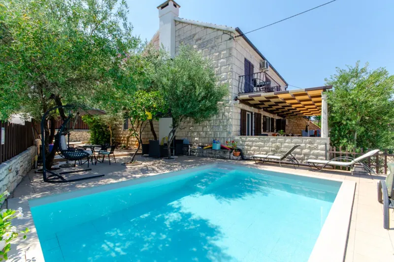 Villetta bifamiliare con vista mare – 3