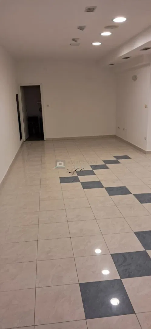 Poslovni prostor za najam – Centar Šibenika, 78 m²