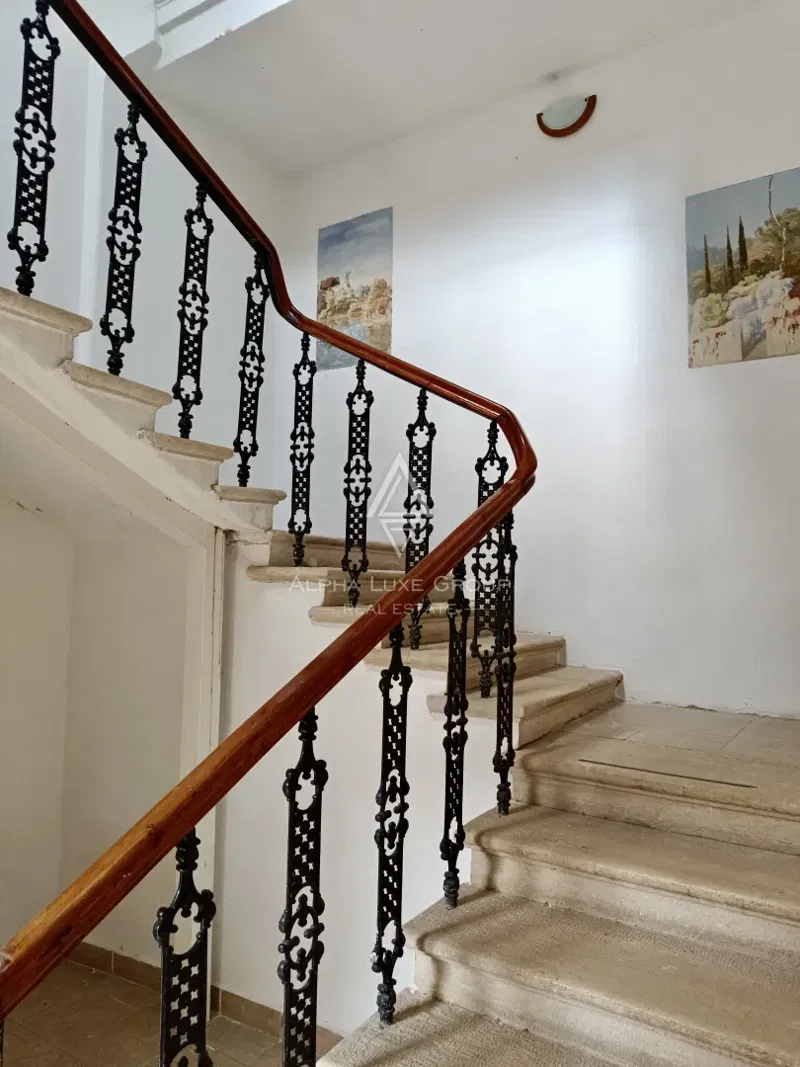 Villa Storica – Appartamento con Spazio Commerciale e Garage vicino all'Arena di Pola – 3